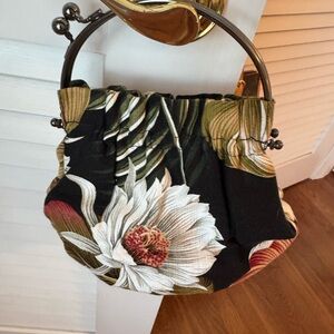 Floral Black and White Women's Bag